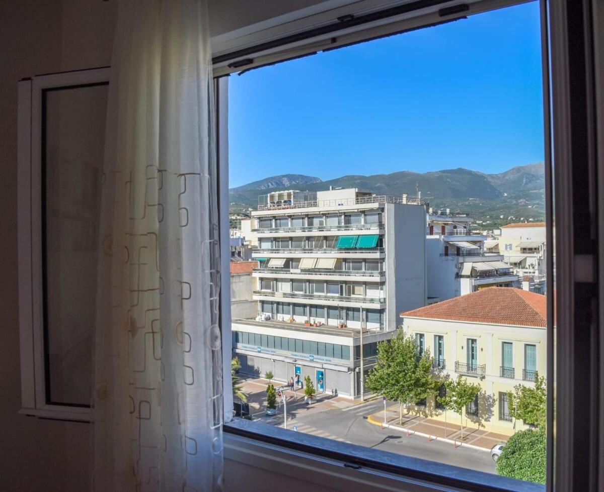 Cozy Flat On The Main Square, 10Min To The Sea Vila Calamata Exterior foto